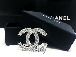 Authentic CHANEL Brooch CC Logo Crystal with pearls Twist 18K white gold Pin