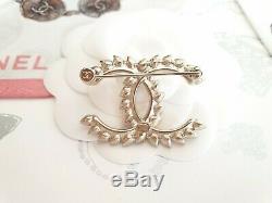 Brand new Chanel 20A CC Brooch with crystal