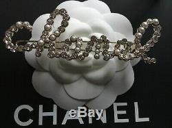CHANEL 19K Hair Pearl Crystal Barrette Accessory Fall 2019 Brand New Boxed