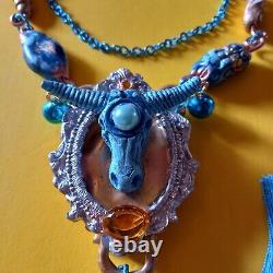 Fashion necklace primitive jewelry minimal design pendant amulet fertility bull