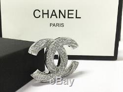 NEW CC Classic Chanel brooch Sparkling Crystal 18k-white-gold pin