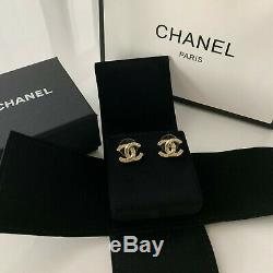 New-Chanel-Gold-crystal-Stud-Earring-CC-Logo-Fashion-Jewelry